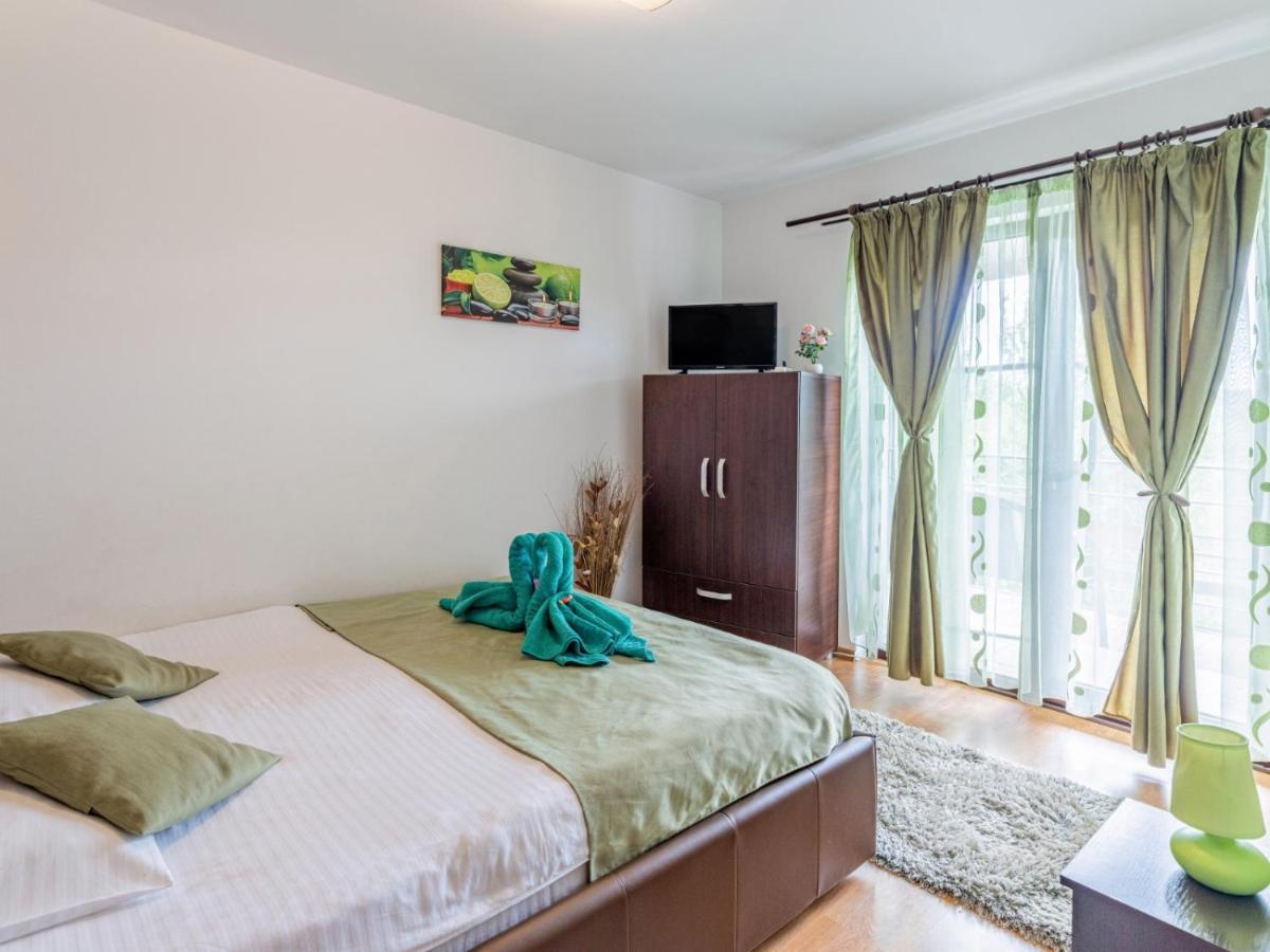 Casuta Cu Trandafiri Hotel Slănic Екстериор снимка