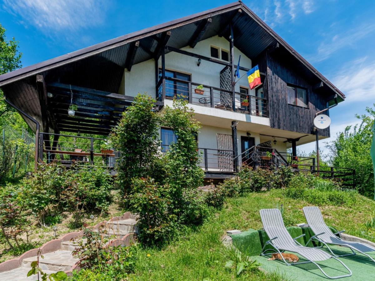 Casuta Cu Trandafiri Hotel Slănic Екстериор снимка