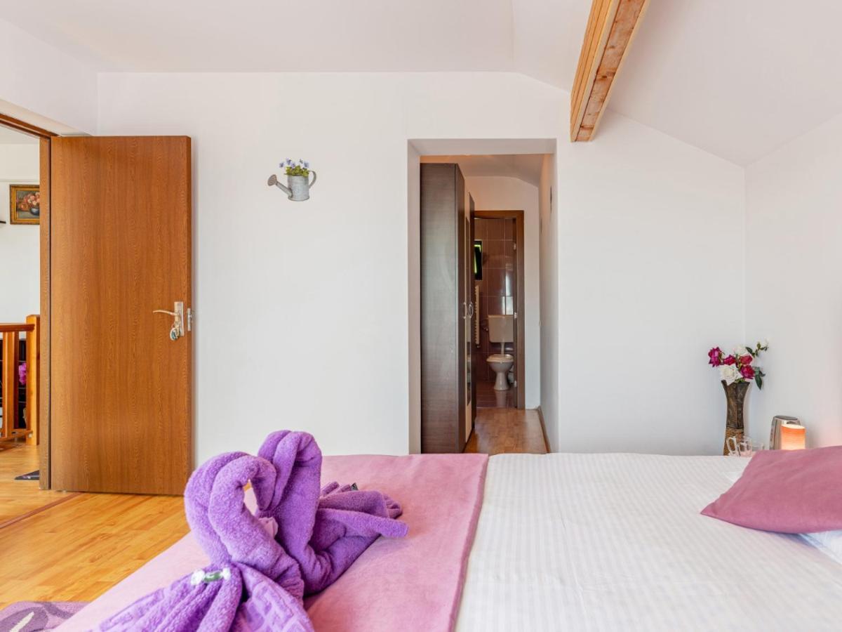 Casuta Cu Trandafiri Hotel Slănic Екстериор снимка