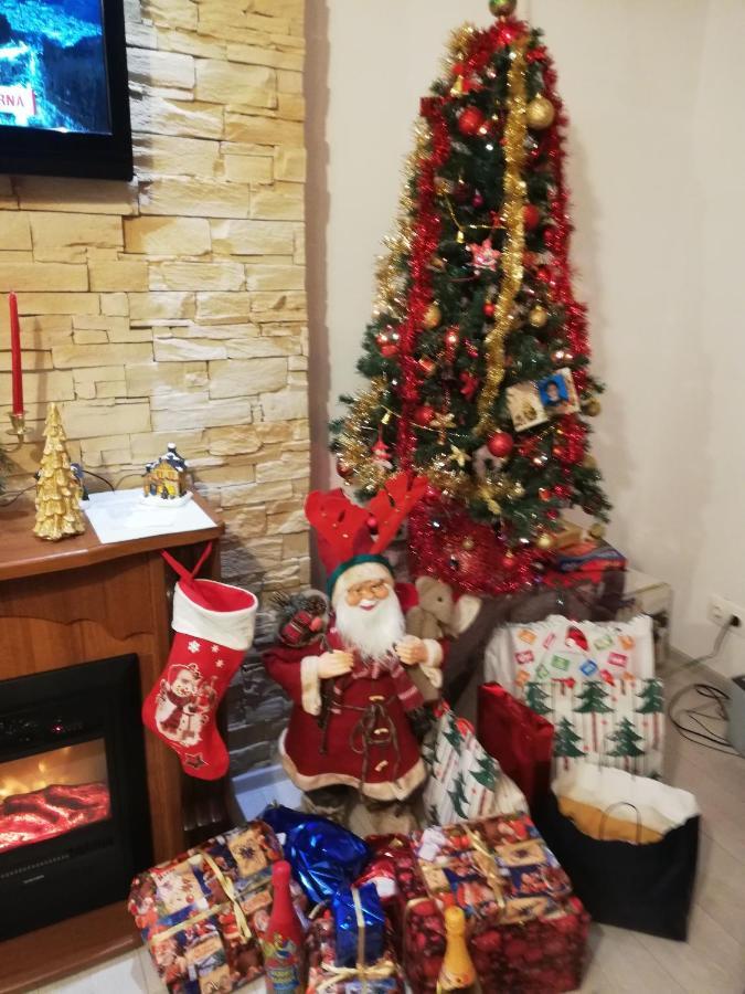 Casuta Cu Trandafiri Hotel Slănic Екстериор снимка